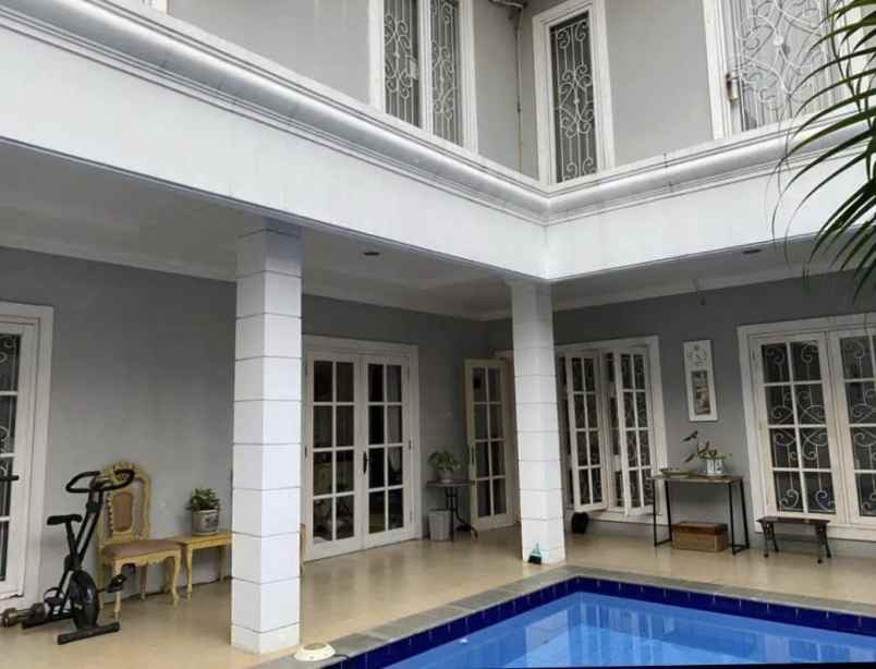 dijual rumah mewah private pool di kota wisata cibubur