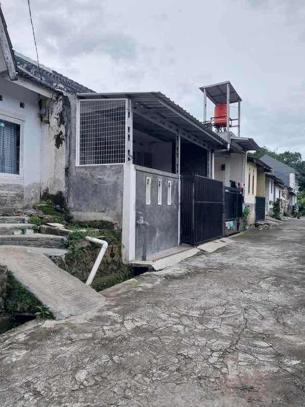 dijual rumah minimalis manglayang regency