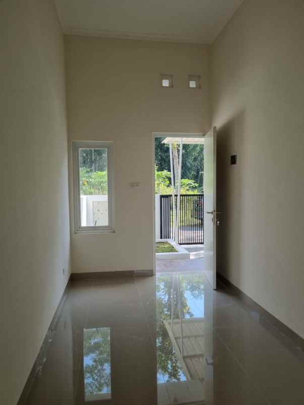 dijual rumah minimalis strategis di prambanan