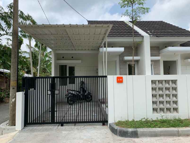 dijual rumah minimalis strategis di prambanan