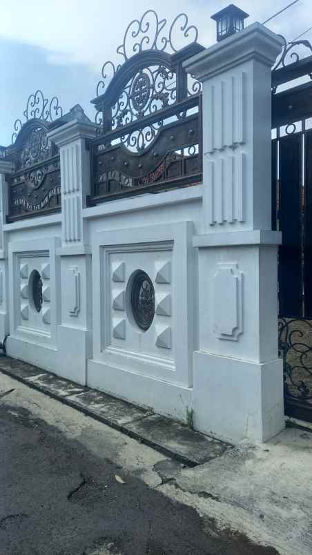 dijual rumah mlati lor kec kota kudus kudus