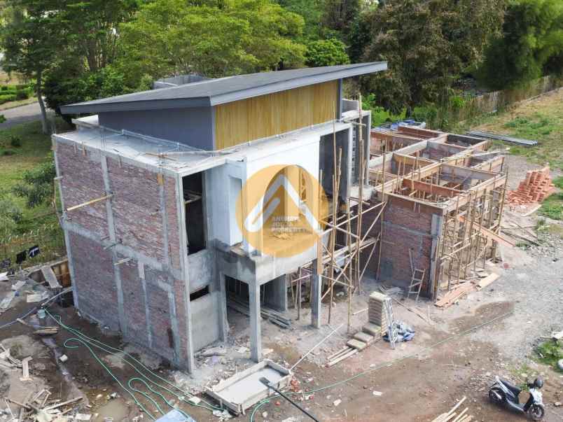 dijual rumah monjali ngaglik sleman