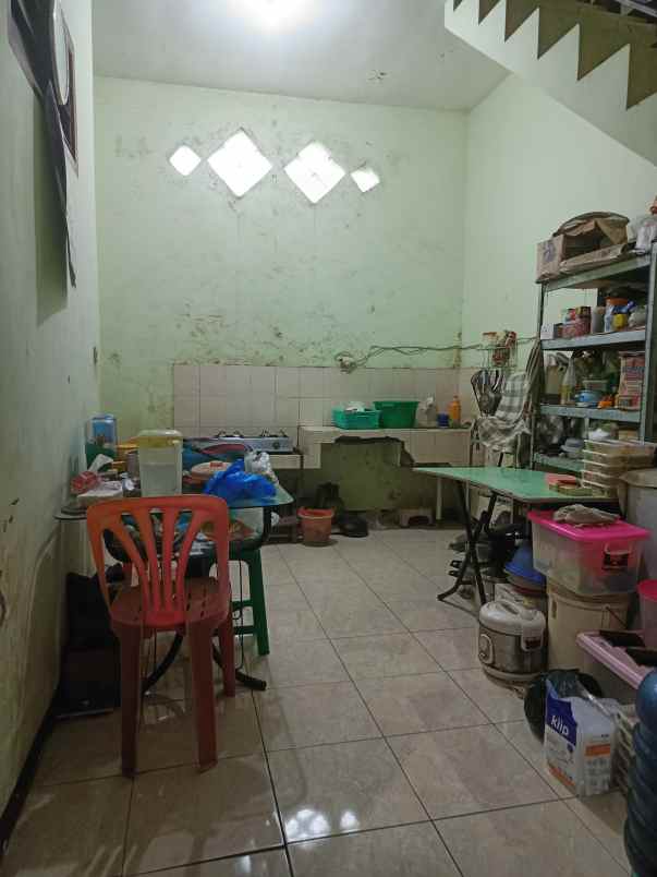 dijual rumah mulyosari