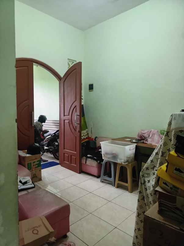 dijual rumah mulyosari
