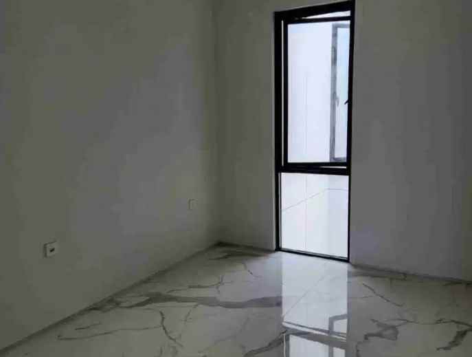 dijual rumah mulyosari