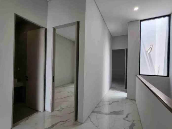 dijual rumah mulyosari