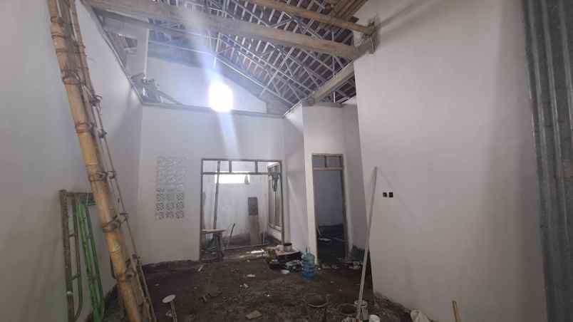 dijual rumah murah mezzanine bebas desain