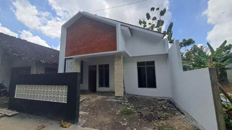 dijual rumah murah mezzanine bebas desain