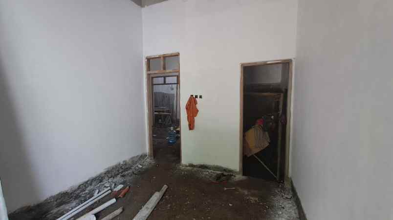 dijual rumah murah mezzanine bebas desain