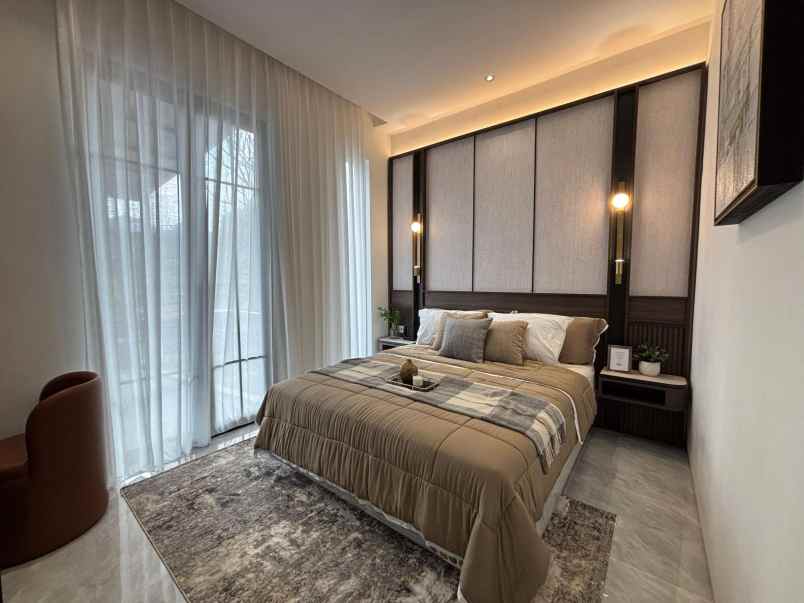 dijual rumah ngesrep