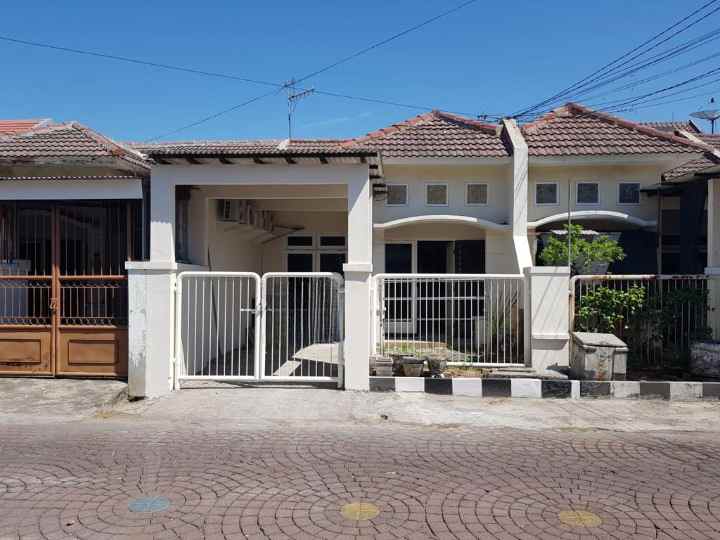 dijual rumah nirwana eksekutif