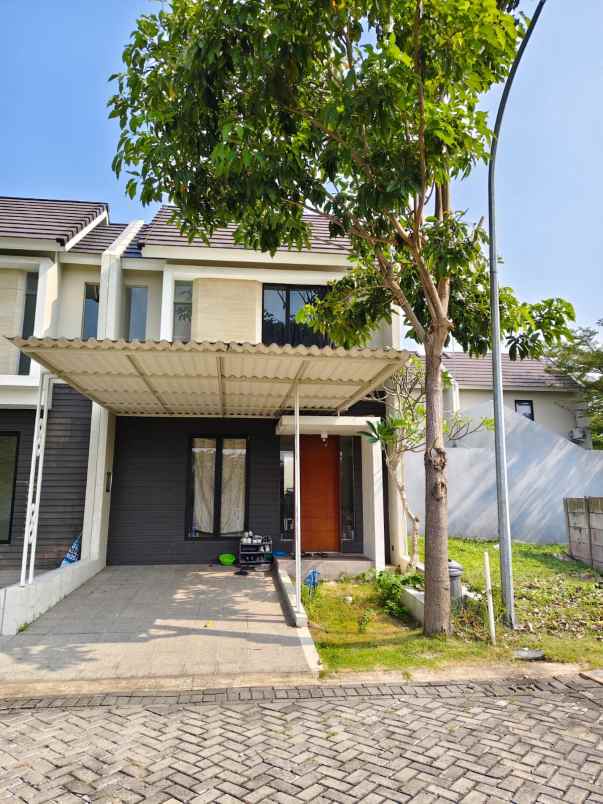 dijual rumah northwest lake