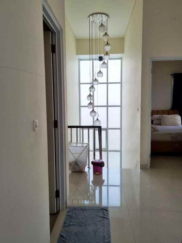 dijual rumah padurenan