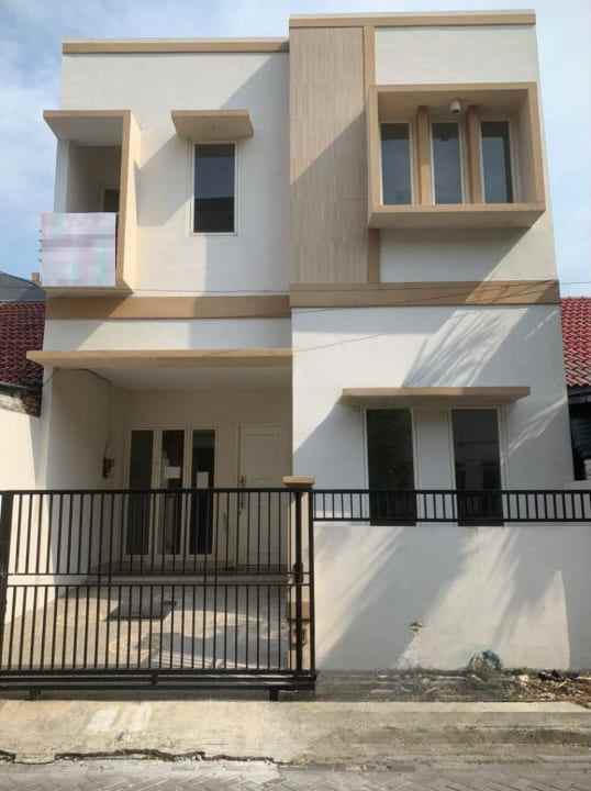 dijual rumah pakuwon city griya asri