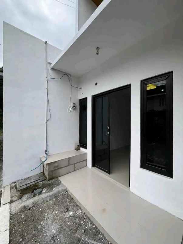 dijual rumah pamella 7