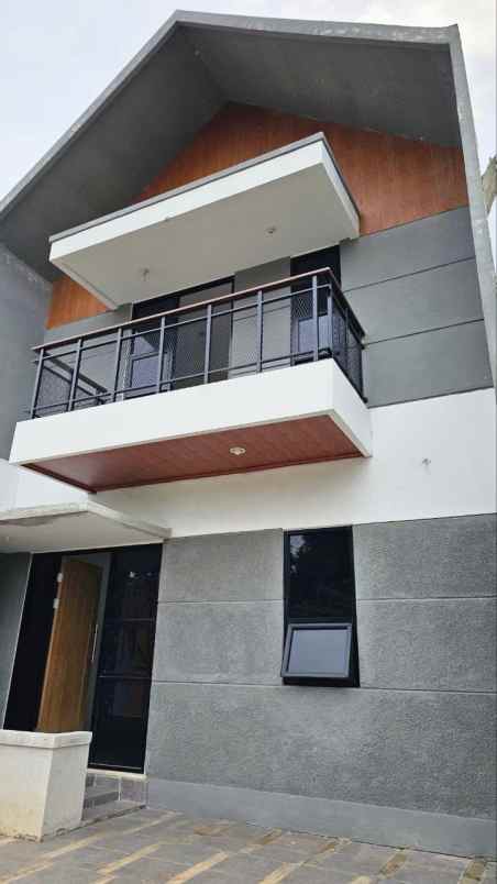 dijual rumah pamulang