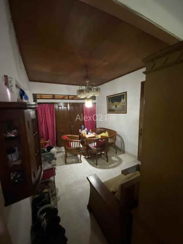 dijual rumah pamulang villa