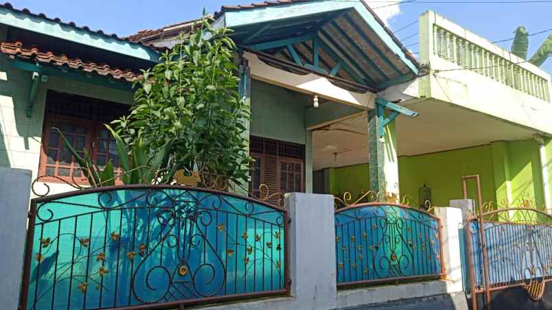 dijual rumah pancoran mas