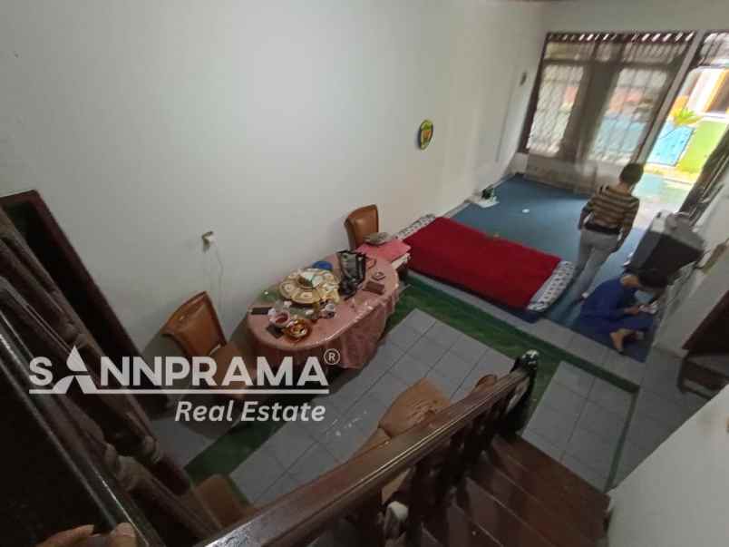 dijual rumah pancoran mas