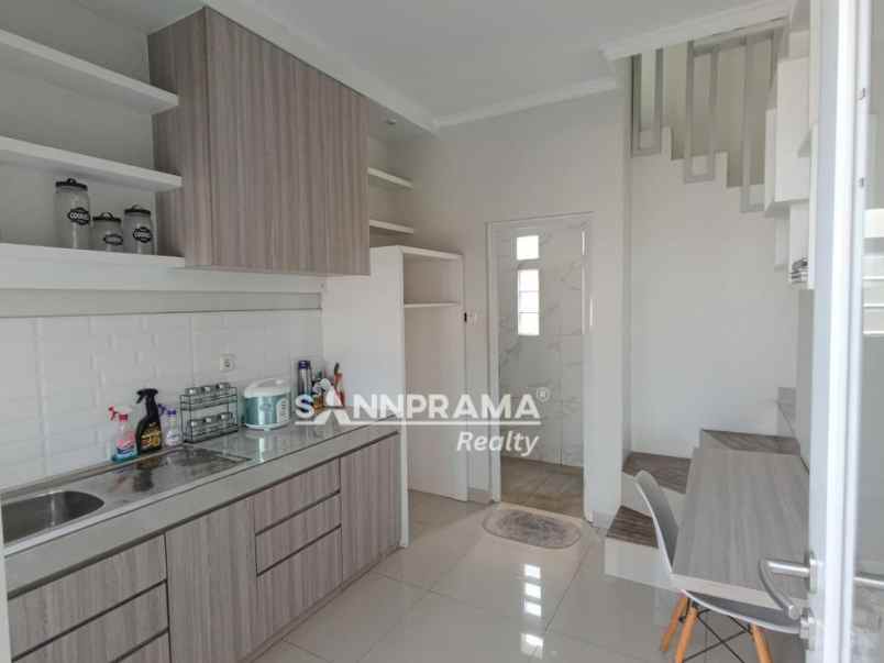 dijual rumah pancoran mas