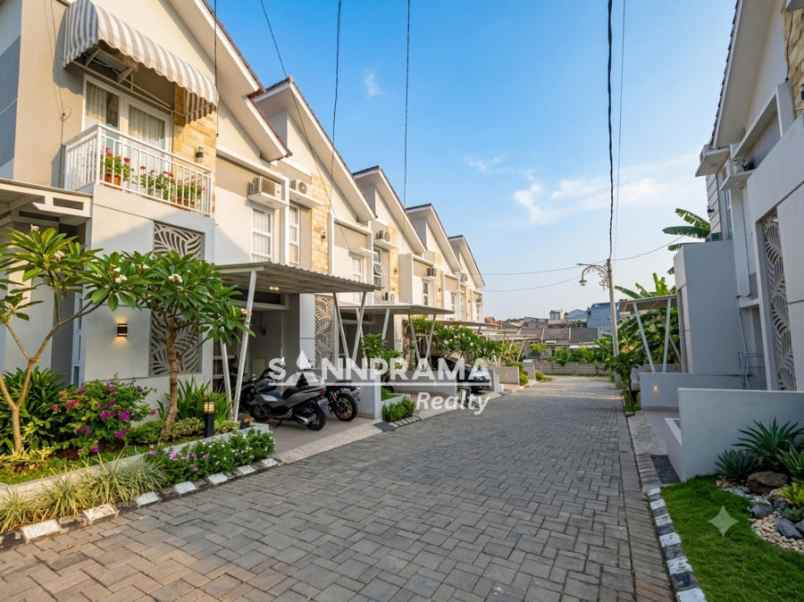dijual rumah pancoran mas