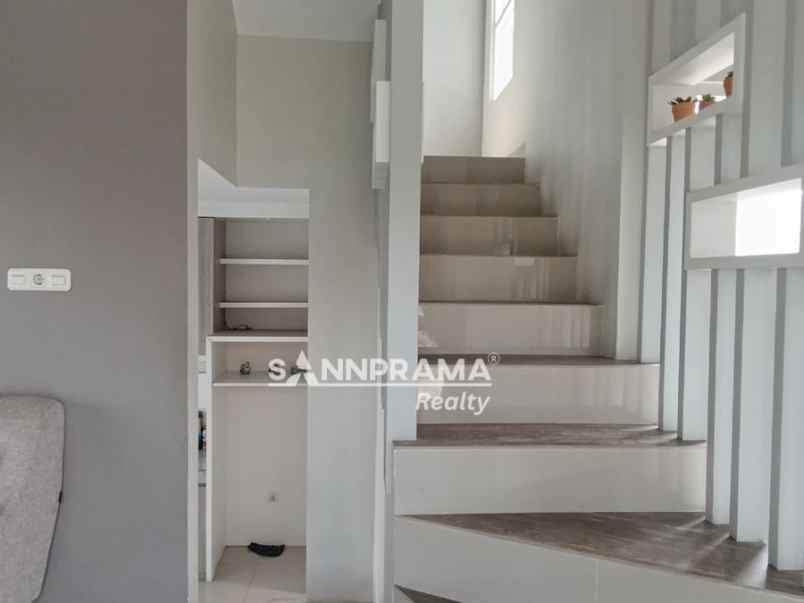 dijual rumah pancoran mas