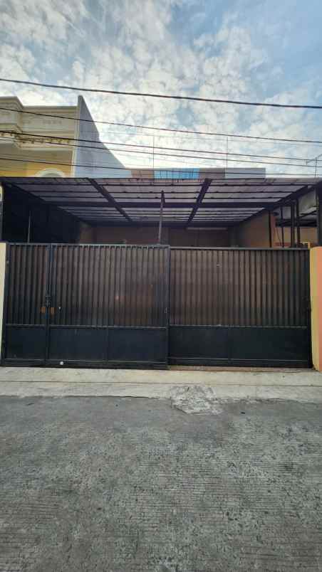 dijual rumah papango