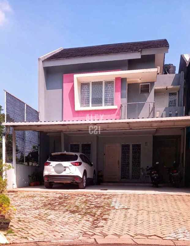 dijual rumah pavilion residence