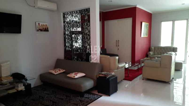 dijual rumah pavilion residence