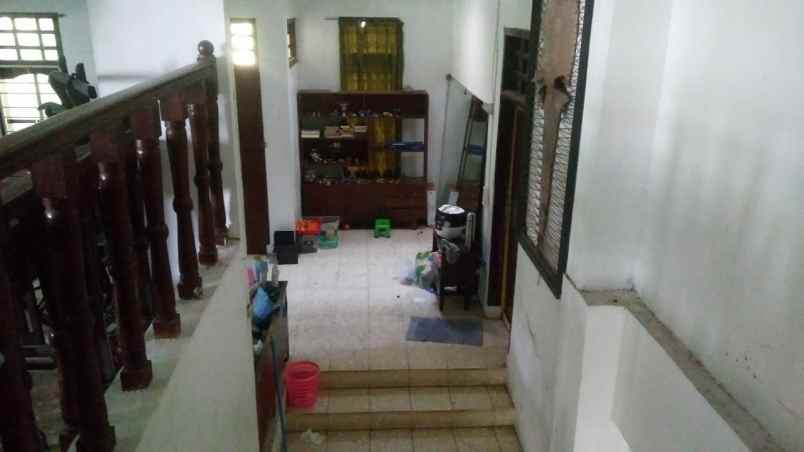 dijual rumah peninggalan orang tua