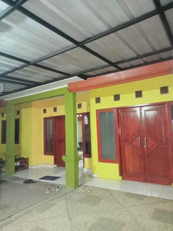 dijual rumah permana