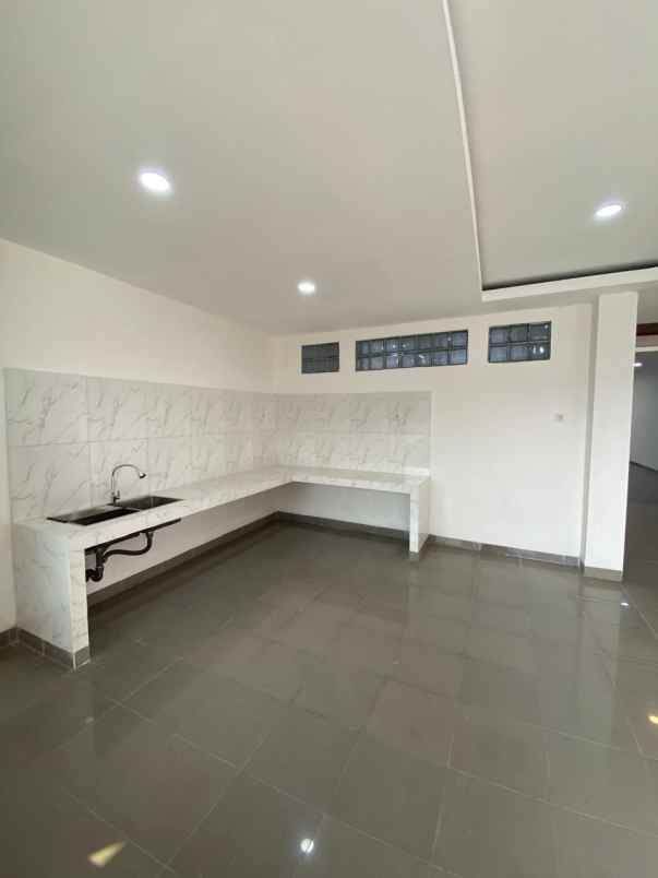 dijual rumah permata kemang bojong