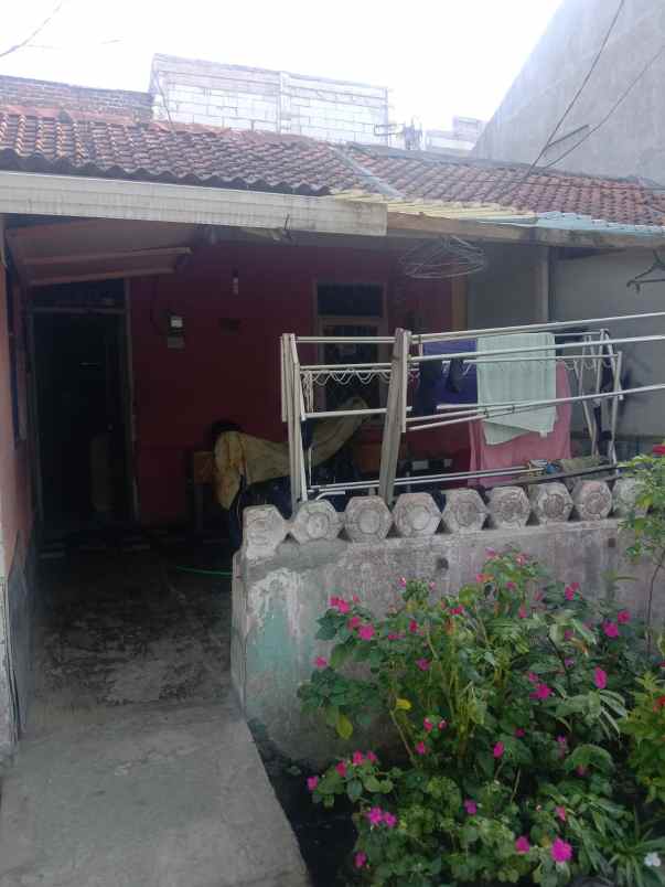 dijual rumah perum griya bandung asri