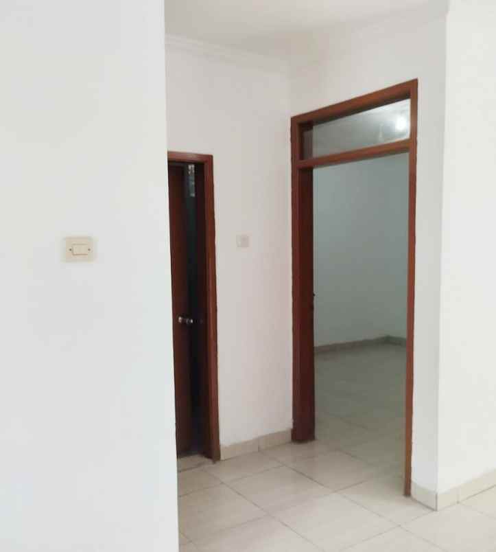 dijual rumah perumahan citra bumi