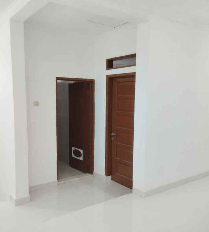 dijual rumah perumahan citra bumi