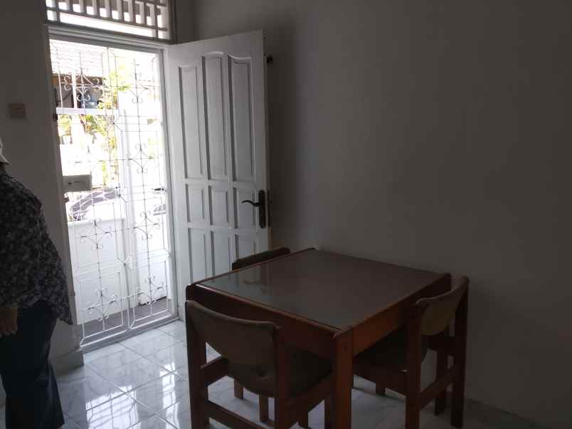 dijual rumah perumahan dasana indah