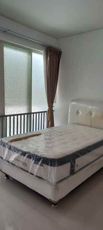 dijual rumah perumahan forest mansion