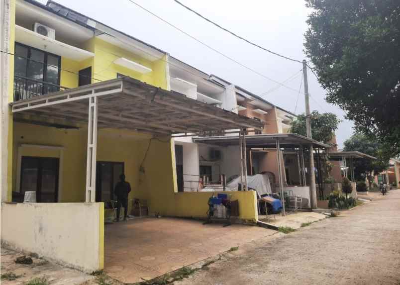 dijual rumah perumahan griya nusantara