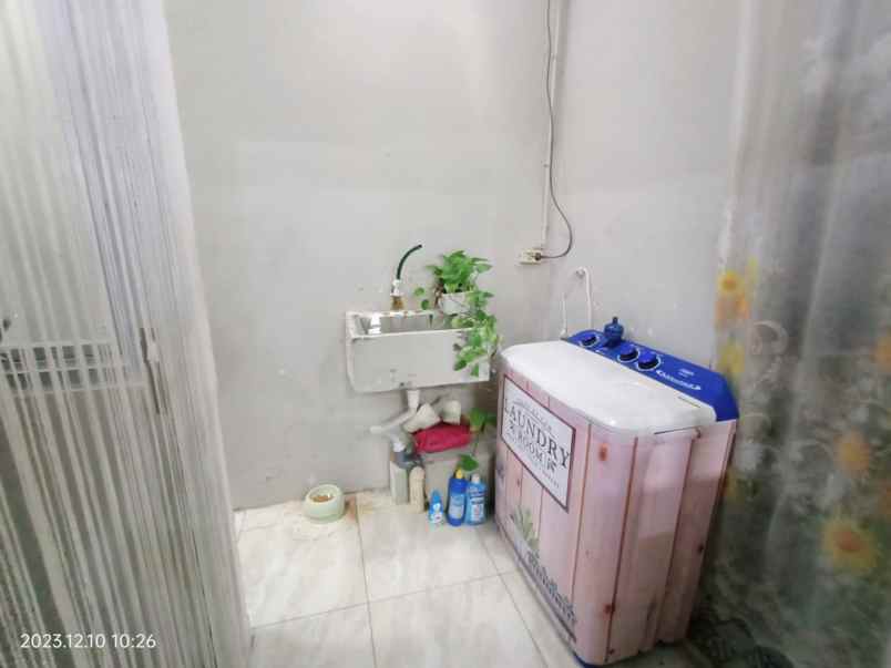 dijual rumah perumahan komersil green