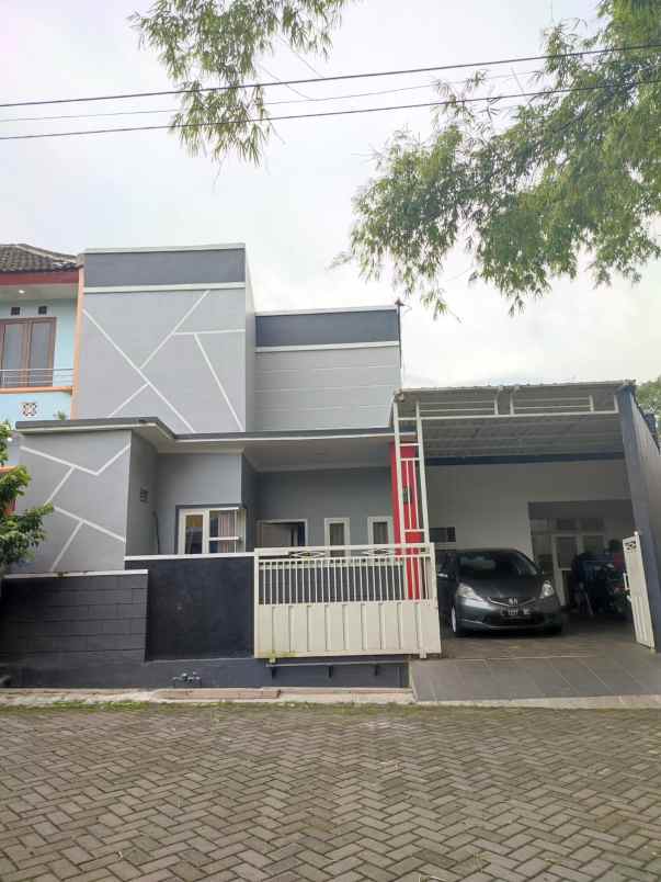 dijual rumah perumahan villa bukit