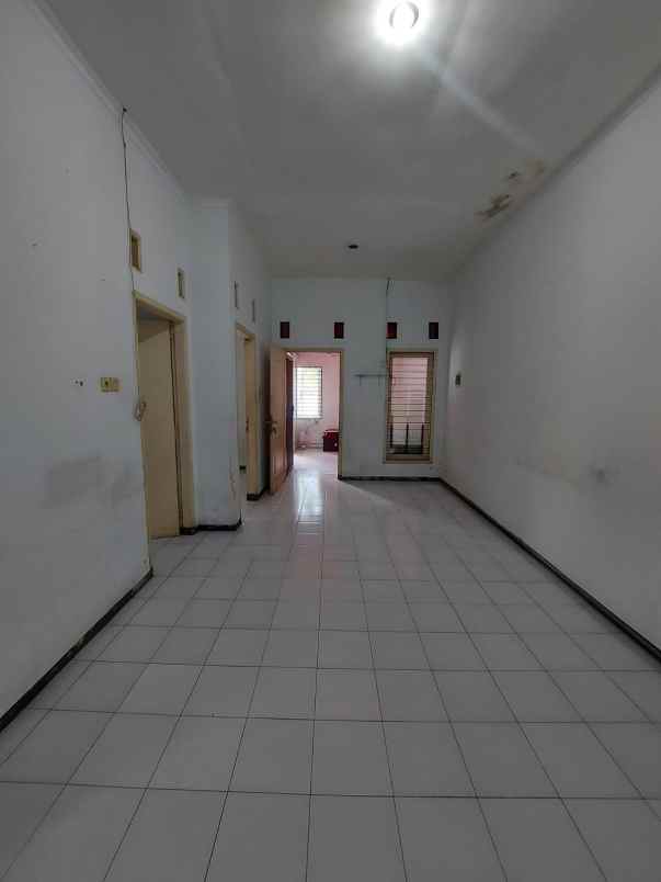 dijual rumah perumahan ykp rungkut