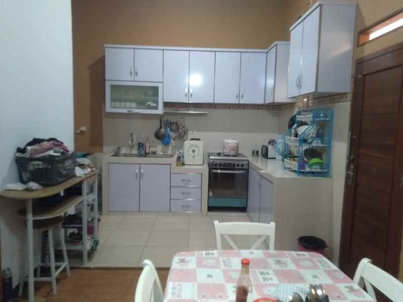 dijual rumah perumnas 1 cibodas