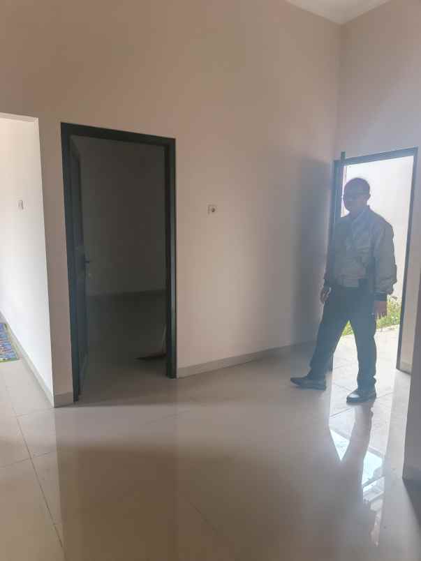 dijual rumah podorejo