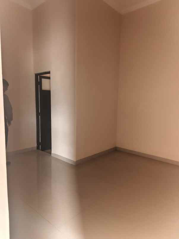 dijual rumah podorejo