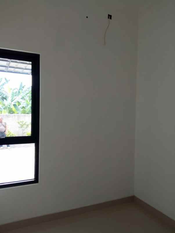 dijual rumah pondok benda
