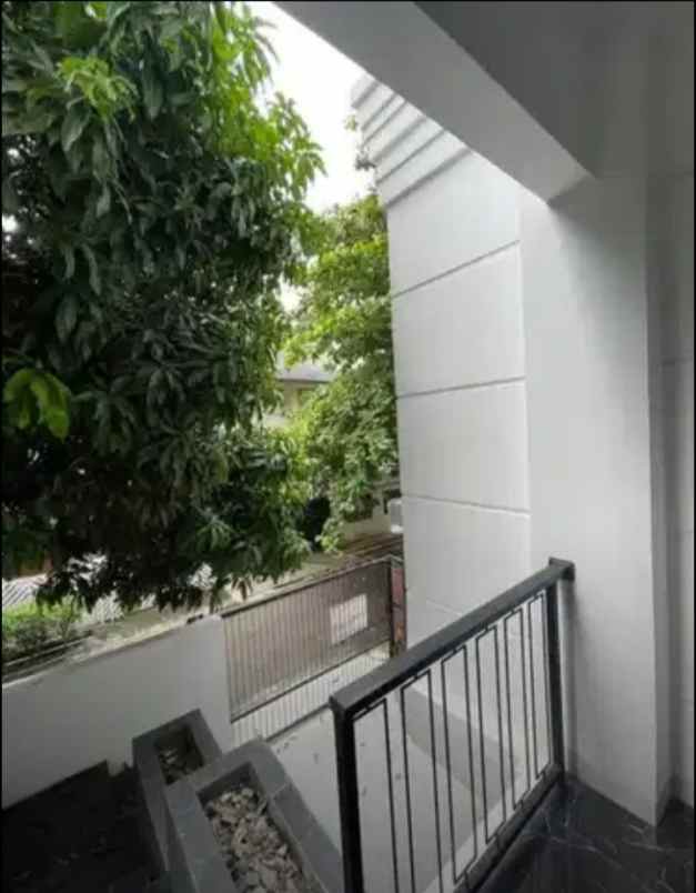 dijual rumah pondok indah jakarta selatan