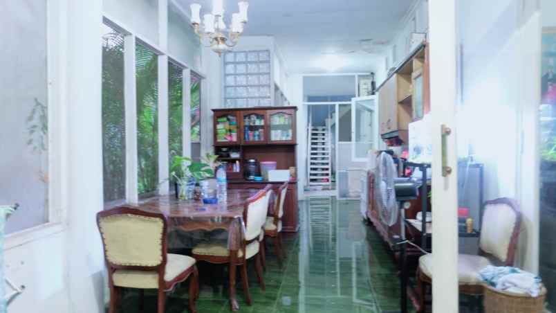 dijual rumah pondok kelapa