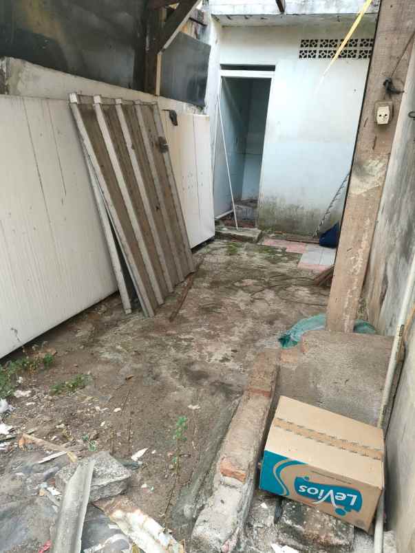 dijual rumah pondok kelapa