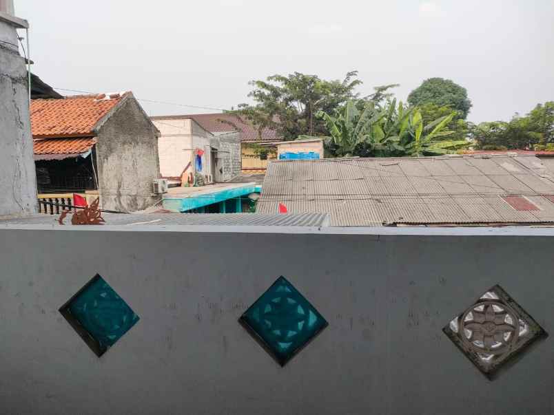 dijual rumah pondok kelapa