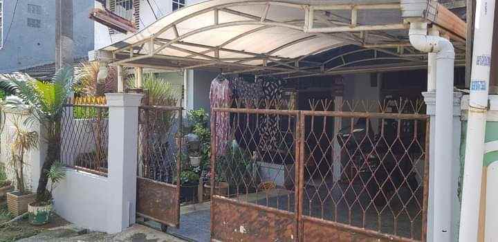 dijual rumah pondok kelapa